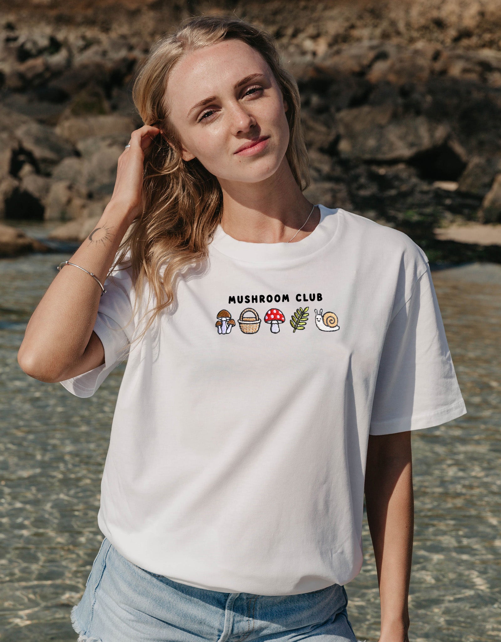MUSHROOMCLUBWHITET-SHIRT.jpg