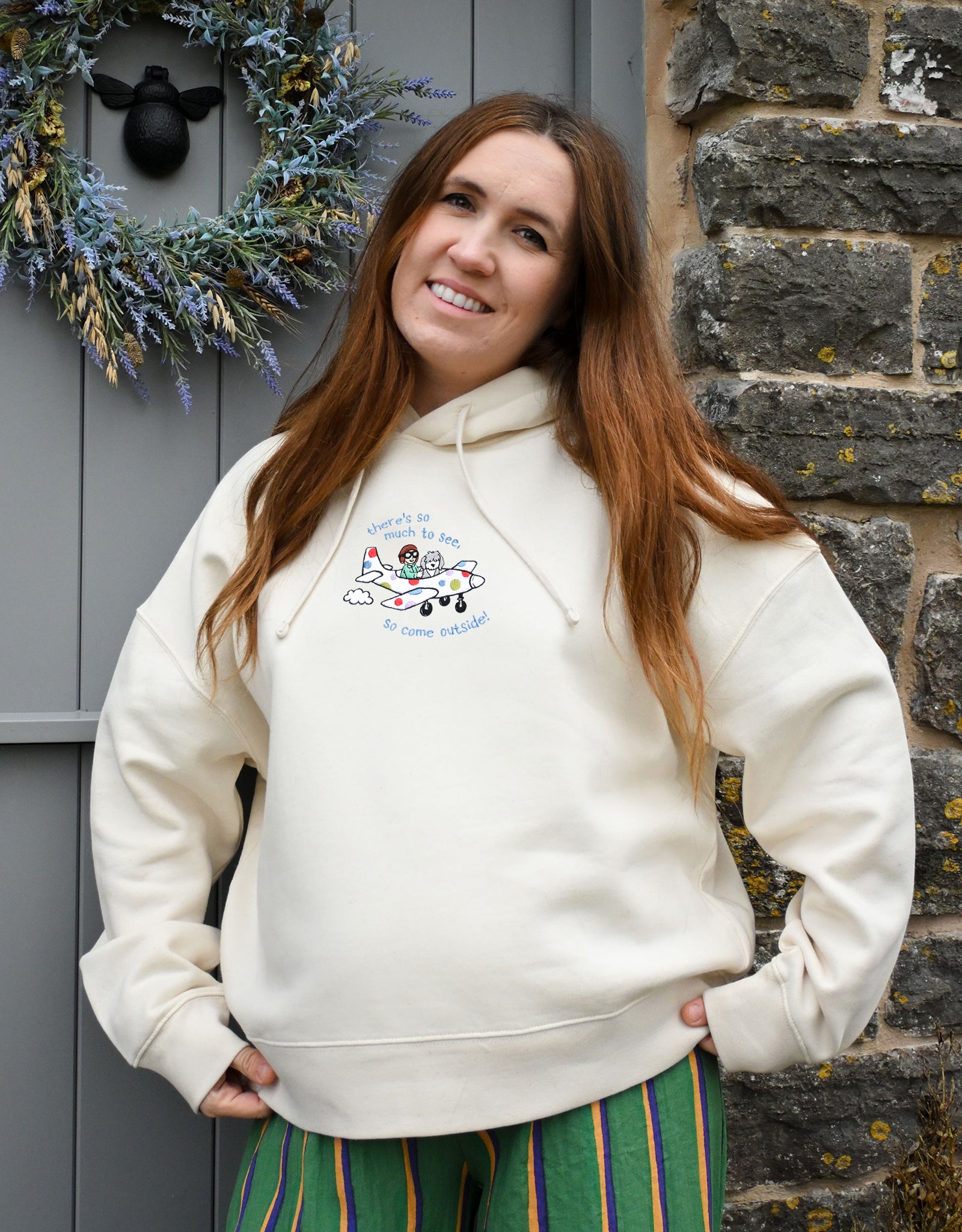 NATURALBOXYHOODIEFRONT_31fc1032-a2dc-495b-9ee1-b9f29f901758.jpg
