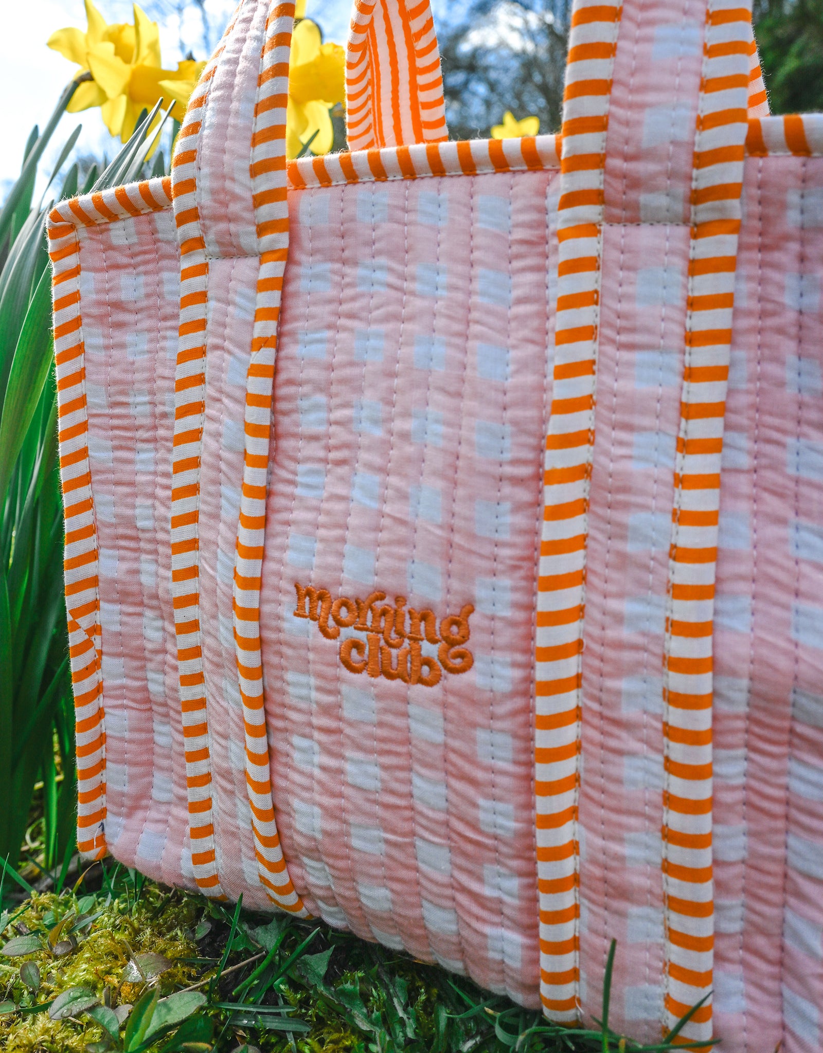 Essentials Quilted Lunch Bag