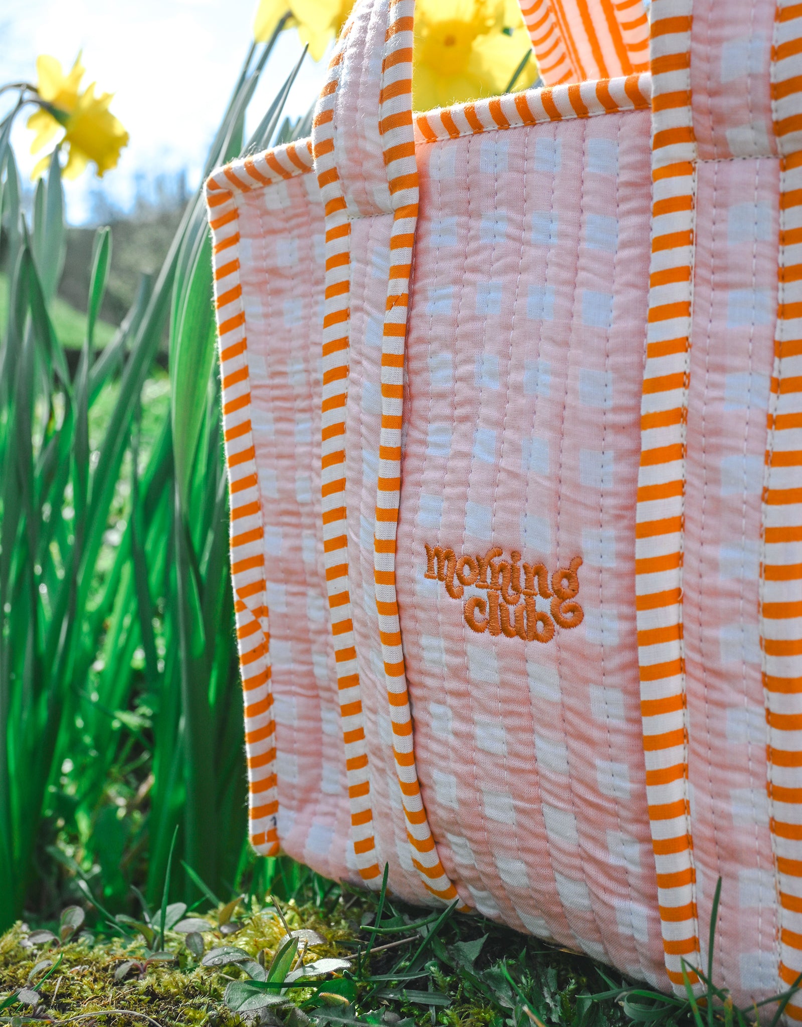 Essentials Quilted Lunch Bag