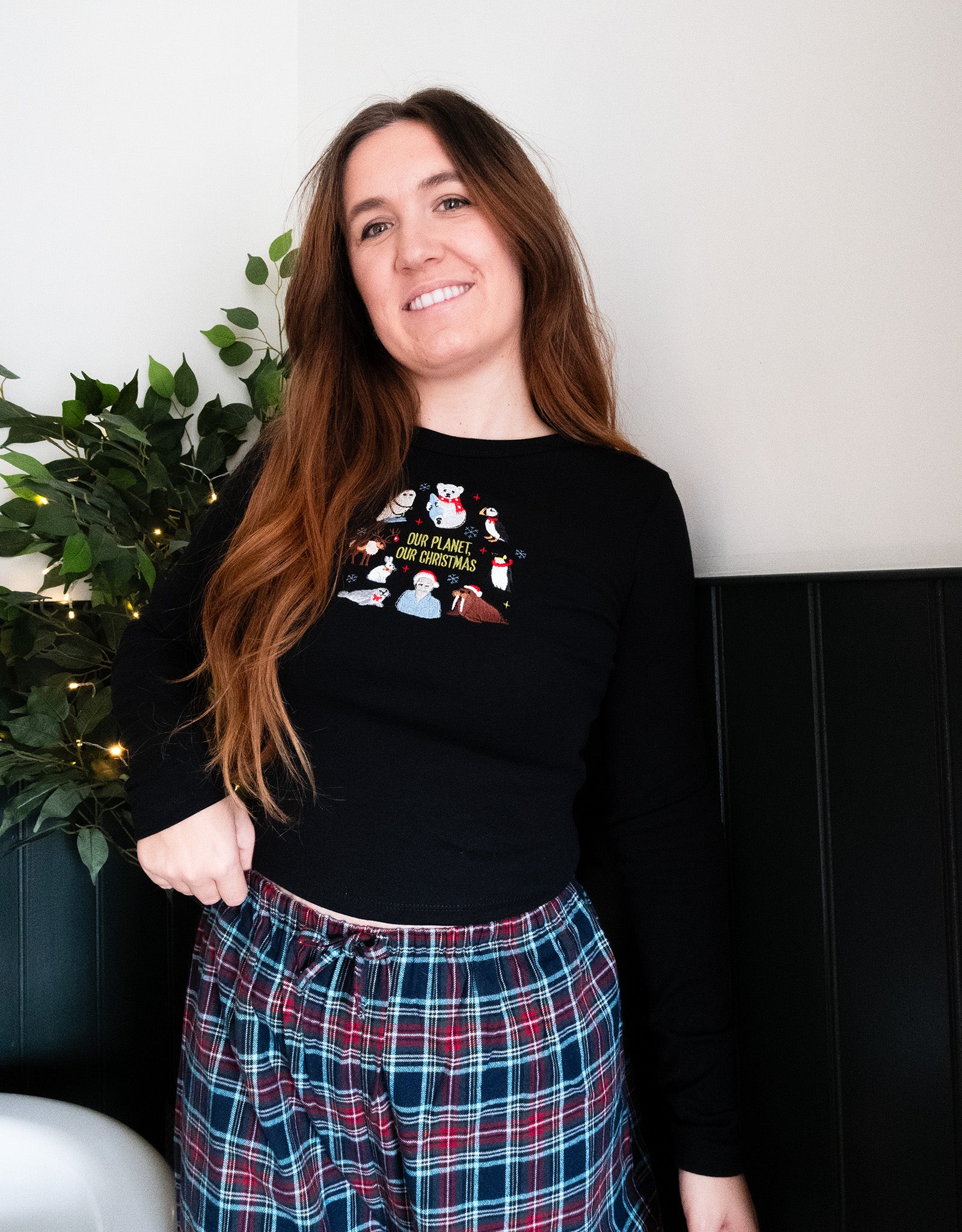 PLANET_CHRISTMAS_LONG_SLEEVED_BLACK_2.jpg