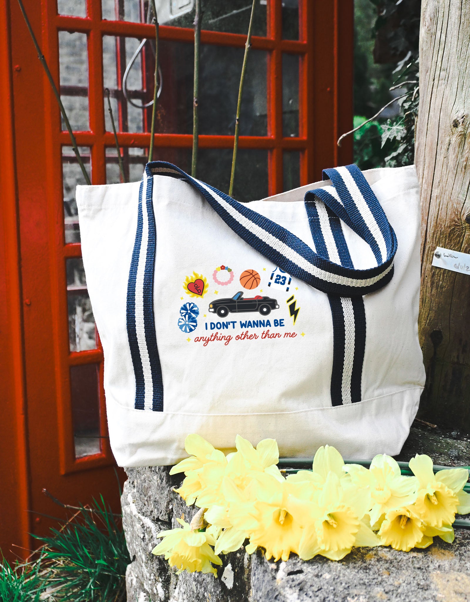 Tree Hill Embroidered Boat Bag