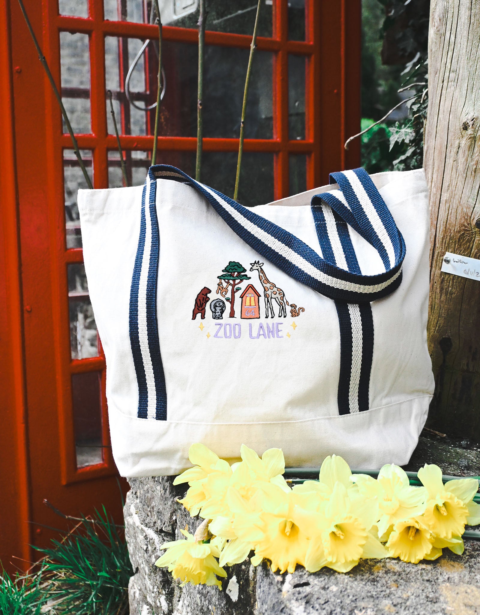 ZOOEMBNAVYNATURALBOATBAG.jpg